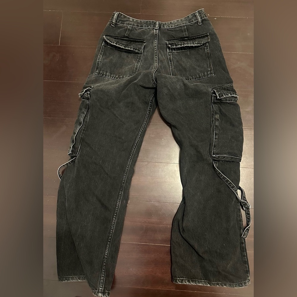 Zara Low Rise Cargo Jeans